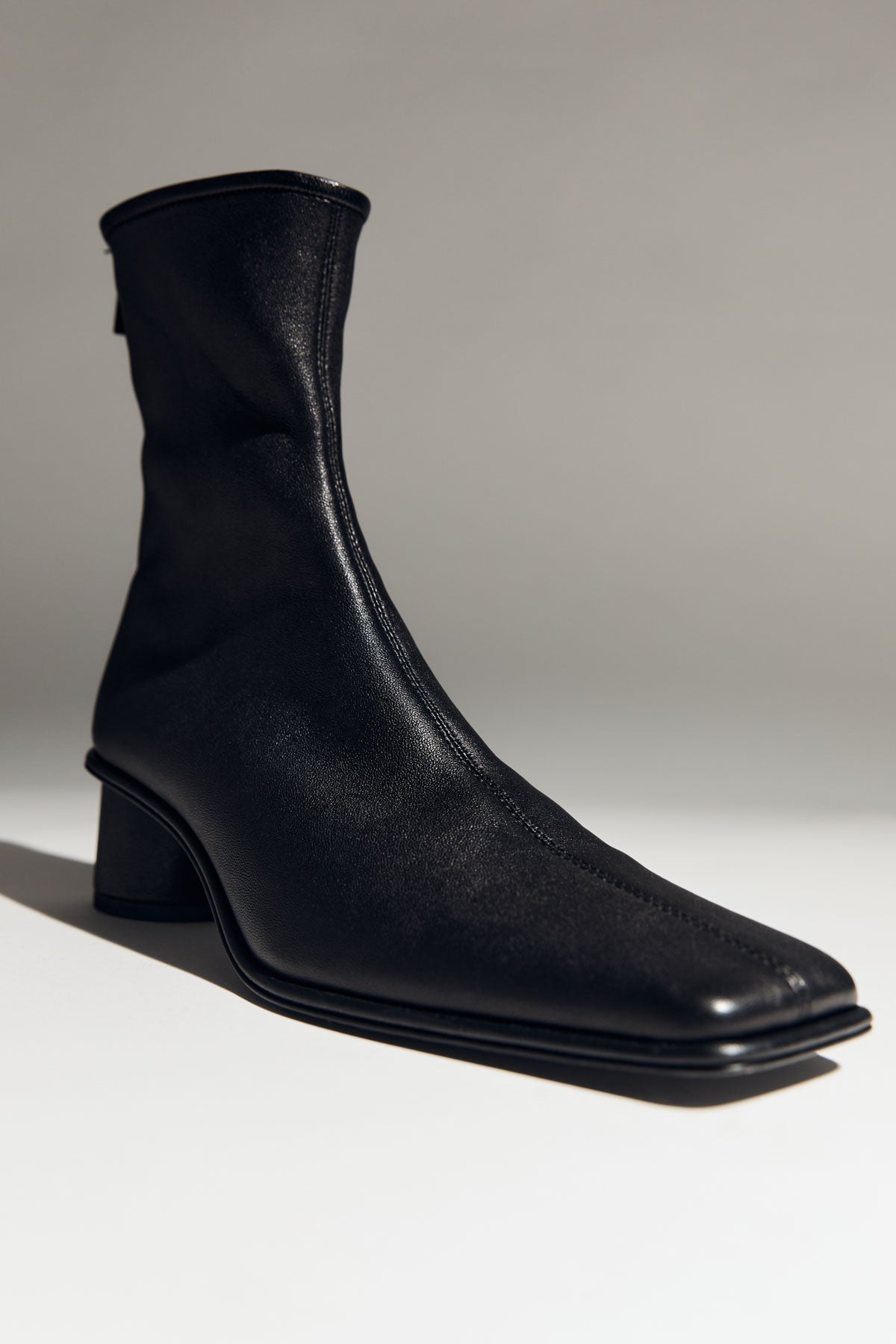 St. Agni - Cylinder Soft Boot in Black