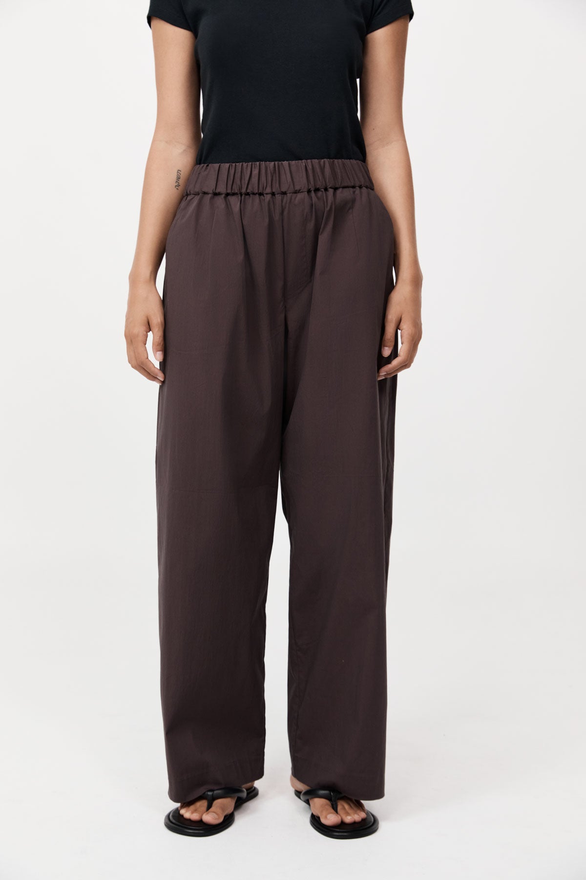 St. Agni Relaxed Pants in Chocolate Brown